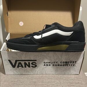 Vans Men's Black Sneakers